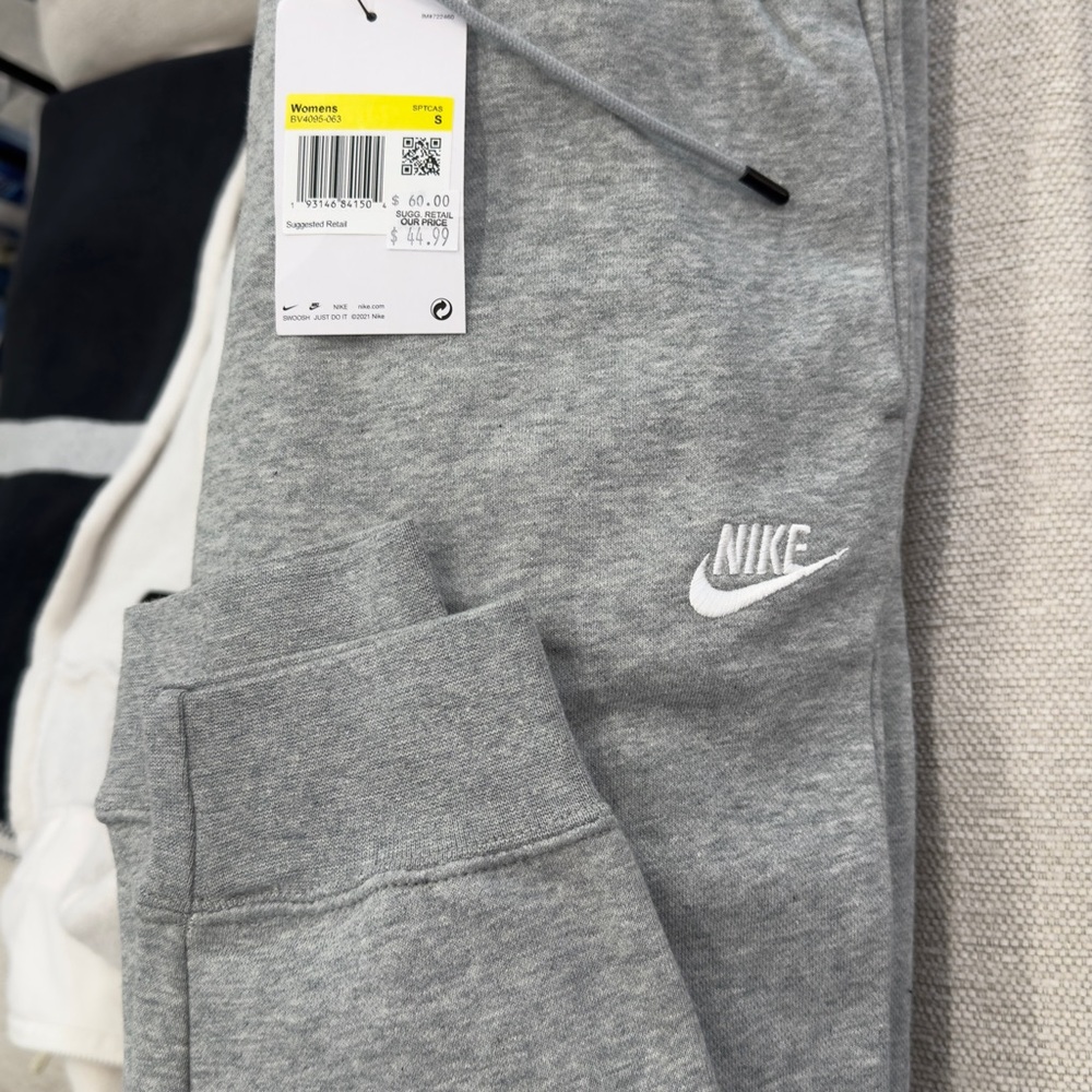 Nike ' Gray Fleece Jogger Bottoms